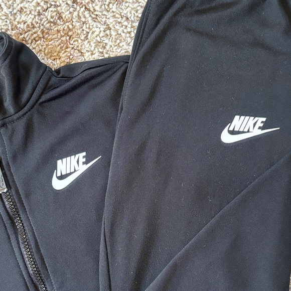 Nike Athletic Tracksuit - Picture 2 of 6
